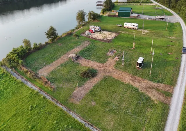 4th image of 2729 Hardin Bottom River Rd, Clifton, TN 38425 | MLS# 3510753