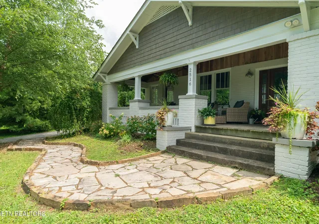 4th image of 2516 Maple Dr, Knoxville, TN 37918 | MLS# 3510273