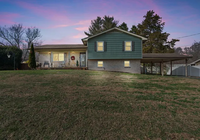 Photo 1 of Single family home for sale at 927 Tri Cir Ne, Cleveland, TN 37312 | MLS# 3510282 | Listing updated on 2026-09-12