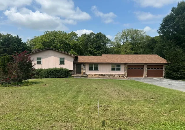 1st image of 507 Kinzalow Circle, Sweetwater, TN 37874 | MLS# 3510293