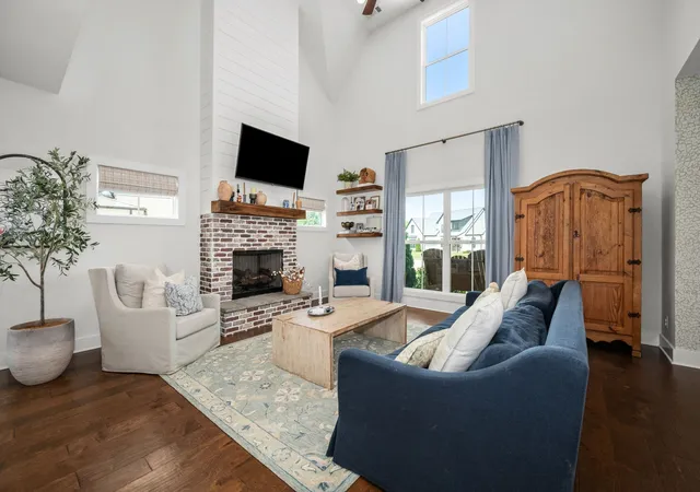 Photo 3 of Sale Pending at 2028 Trout Trl, Murfreesboro, TN 37129 | MLS# 3512569 | Listing updated on 2026-10-09
