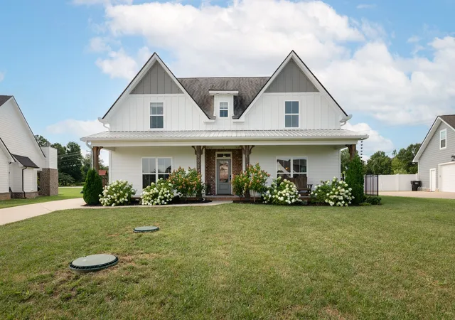 Photo 1 of Sale Pending at 2028 Trout Trl, Murfreesboro, TN 37129 | MLS# 3512569 | Listing updated on 2026-10-09