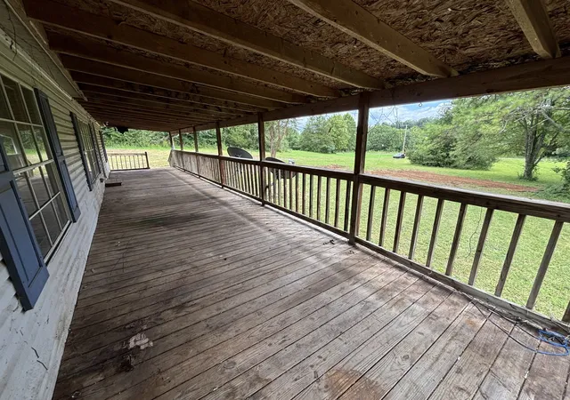 Manufactured home for sale at 70 Spann Loop, Waverly, TN 37185 | MLS# 3510445