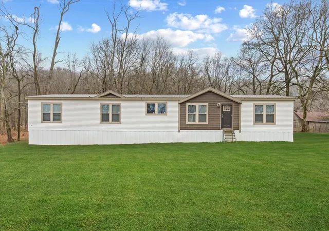 2nd image of 1189 Chicken Creek Rd, Pulaski, TN 38478 | MLS# 3510464