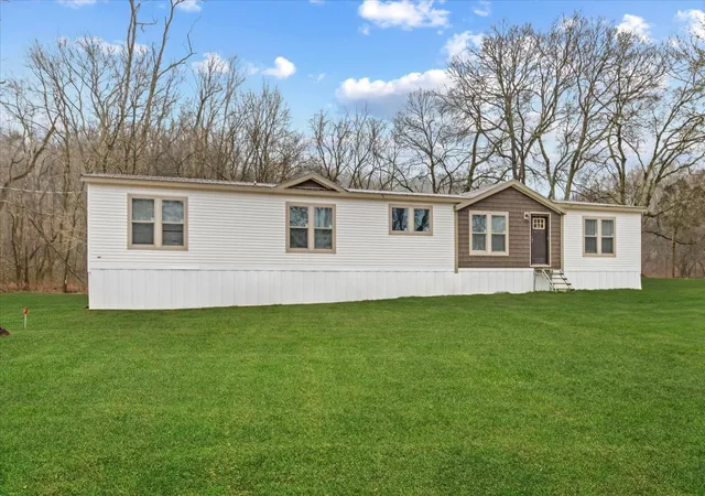 3rd image of 1189 Chicken Creek Rd, Pulaski, TN 38478 | MLS# 3510464