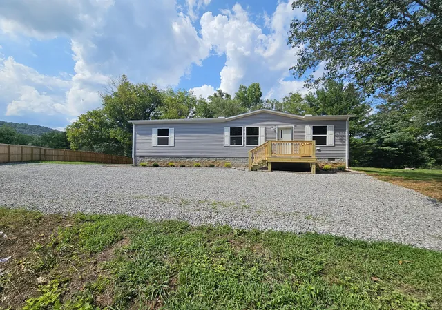 Photo 3 of Manufactured home for sale at 2516 Goodbar Rd, Rock Island, TN 38581 | MLS# 3513162 | Listing updated on 2026-09-28