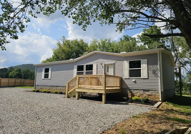Photo 4 of Manufactured home for sale at 2516 Goodbar Rd, Rock Island, TN 38581 | MLS# 3513162 | Listing updated on 2026-09-28