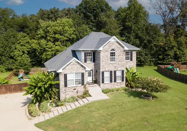 2nd image of 736 Forrest Cove Ct, Clarksville, TN 37040 | MLS# 3512601