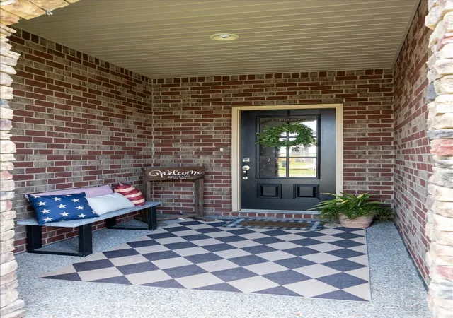 Photo 3 of Sale Pending at 1045 Windemere Dr, Gallatin, TN 37066 | MLS# 3510609 | Listing updated on 2026-08-15