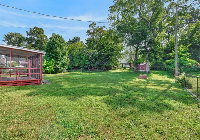 3rd image of 322 Plantation Dr, Clarksville, TN 37042 | MLS# 3520304