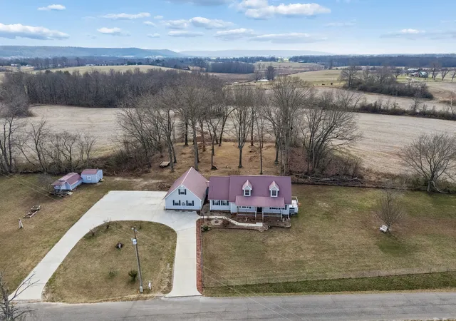 1st image of 524 Willie Jarvis Rd, Sparta, TN 38583 | MLS# 3510470
