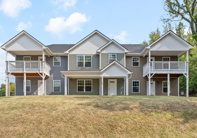1st image of 0 Commerce St, Clarksville, TN 37040 | MLS# 3516072