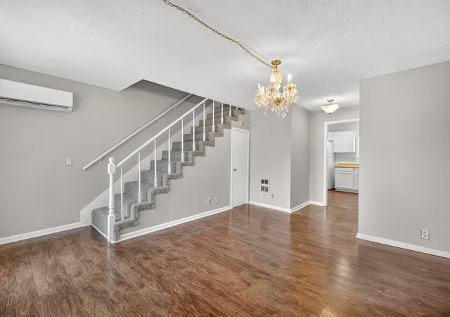 Photo 4 of Single family home for sale at 2516 Glenrose Ave, Nashville, TN 37210 | MLS# 3510704 | Listing updated on 2026-08-31