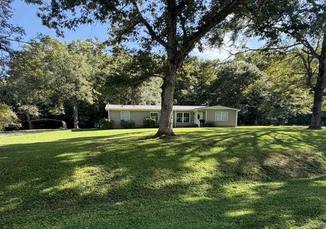 Photo 3 of Single family home for sale at 2027 Mines Rd, Pulaski, TN 38478 | MLS# 3516437 | Listing updated on 2026-09-21