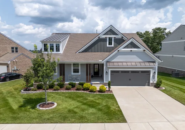 Photo 2 of Single family home for sale at 2069 Hedgelawn Dr, Lebanon, TN 37090 | MLS# 3511160 | Listing updated on 2026-09-23