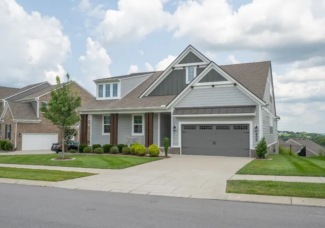 Photo 3 of Single family home for sale at 2069 Hedgelawn Dr, Lebanon, TN 37090 | MLS# 3511160 | Listing updated on 2026-09-23