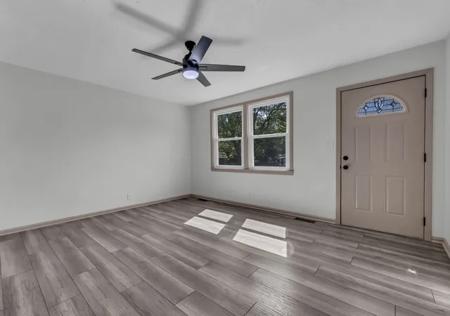 Photo 3 of Single family home for sale at 641 Cleveland Dr, Clarksville, TN 37042 | MLS# 3510622 | Listing updated on 2026-09-13