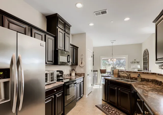 Photo 3 of Single family home for sale at 2432 Parkwood Dr, Murfreesboro, TN 37128 | MLS# 3511086 | Listing updated on 2026-10-09