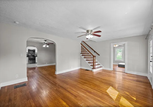 Photo 4 of Single family home for sale at 714 East 7th St, Hopkinsville, KY 42240 | MLS# 3510777 | Listing updated on 2026-09-20