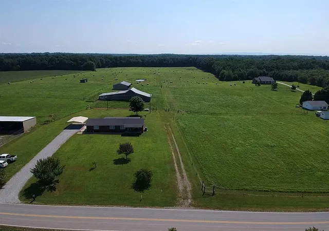 1st image of 5630 Mansford Rd, Winchester, TN 37398 | MLS# 3514331