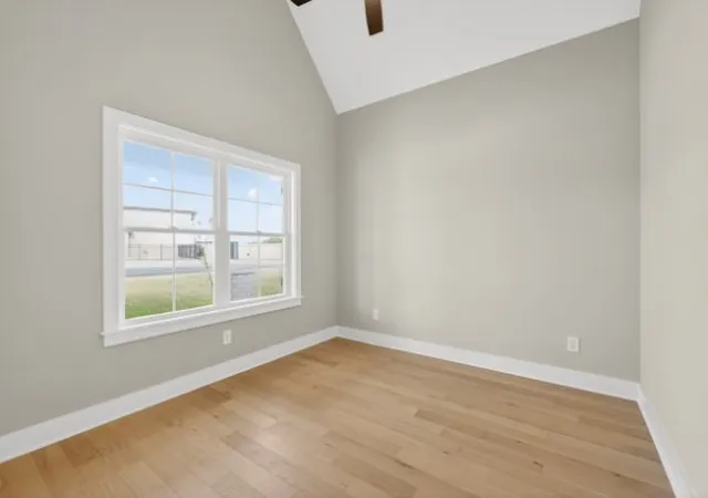 Photo 3 of Sale Pending at 2204 Winterdale Dr, Murfreesboro, TN 37128 | MLS# 3510655 | Listing updated on 2026-08-12