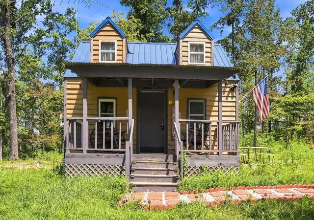 1st image of 4179 Beaver Bend Dr, Nunnelly, TN 37137 | MLS# 3510695
