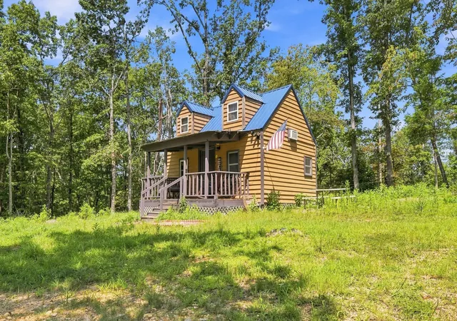 Photo 2 of Single family home for sale at 4179 Beaver Bnd Dr, Nunnelly, TN 37137 | MLS# 3510695 | Listing updated on 2026-09-16