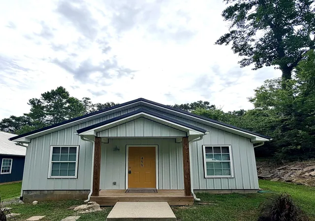 4th image of 455 Shelby St, Clarksville, TN 37042 | MLS# 3513383