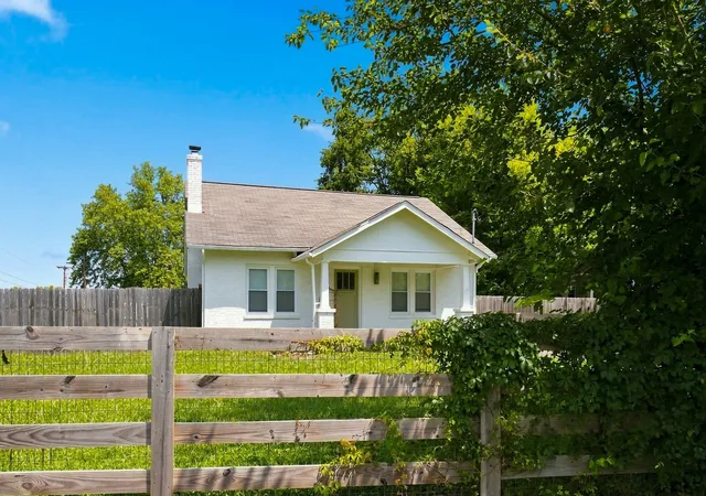 3rd image of 2414 Seifried St, Nashville, TN 37208 | MLS# 3519332