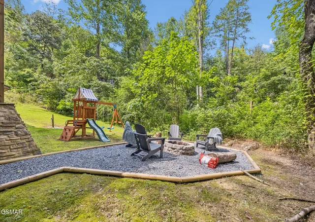 Photo 3 of Single family home for sale at 1615 Bear Valley Rd, Sevierville, TN 37876 | MLS# 3510706 | Listing updated on 2026-10-08