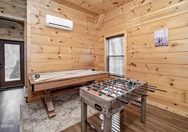 Photo 4 of Single family home for sale at 1615 Bear Valley Rd, Sevierville, TN 37876 | MLS# 3510706 | Listing updated on 2026-10-08