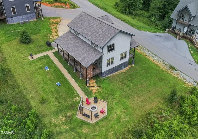 Photo 2 of Single family home for sale at 315 Paul Lafollette Way, Sevierville, TN 37876 | MLS# 3510735 | Listing updated on 2026-09-26
