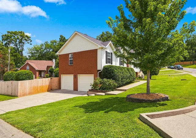 Photo 3 of Single family home for sale at 1163 Fitzpatrick Rd, Nashville, TN 37214 | MLS# 3525865 | Listing updated on 2026-08-30