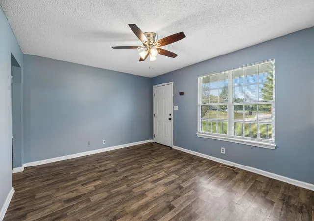2nd image of 717 Polk Ave, Oak Grove, KY 42262 | MLS# 3510813