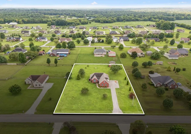 1st image of 1983 Young Ln, Chapel Hill, TN 37034 | MLS# 3512729