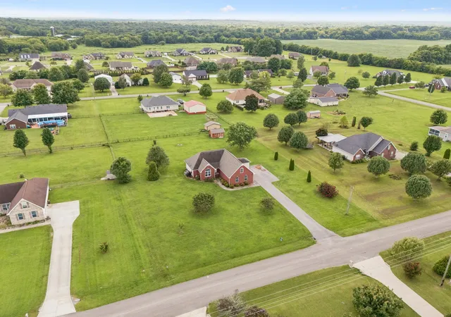 2nd image of 1983 Young Ln, Chapel Hill, TN 37034 | MLS# 3512729