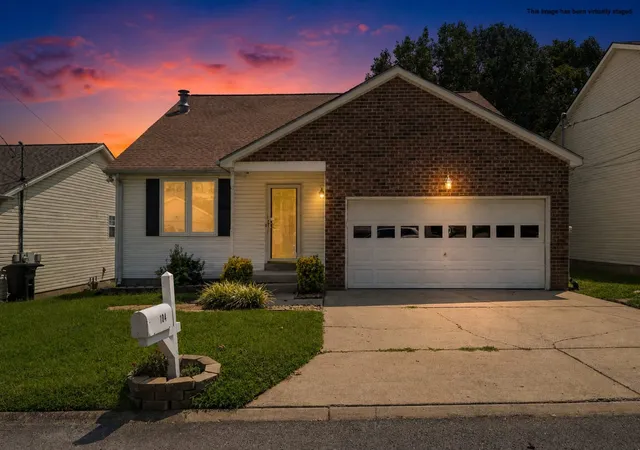 Photo 1 of Single family home for sale at 104 Edgehill Ln, Hendersonville, TN 37075 | MLS# 3513617 | Listing updated on 2026-10-02