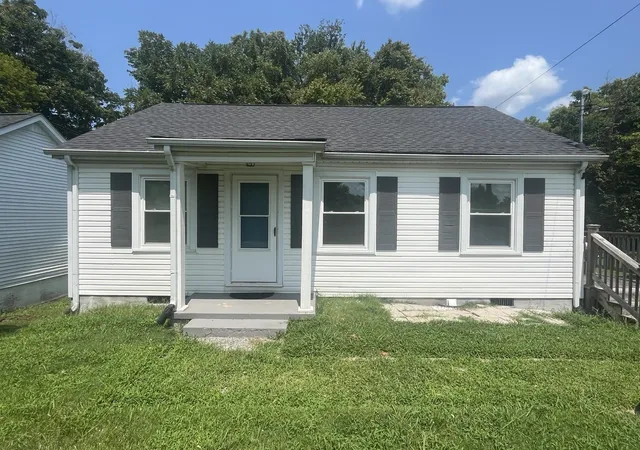 1st image of 174 E Schell St, Gallatin, TN 37066 | MLS# 3510932