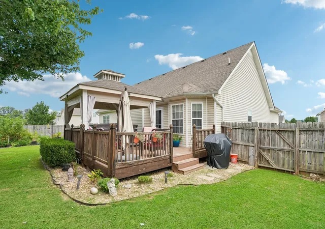 Photo 4 of Single family home for sale at 1216 Channelview Dr, Clarksville, TN 37040 | MLS# 3512707 | Listing updated on 2026-10-04