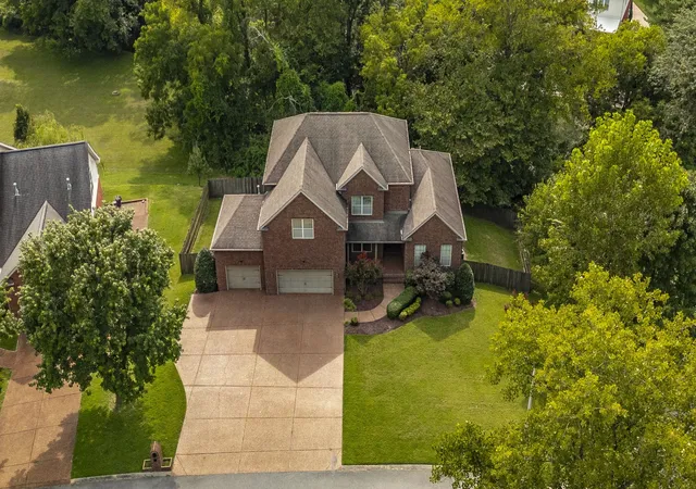 2nd image of 816 Lynn Dr, Goodlettsville, TN 37072 | MLS# 3512660
