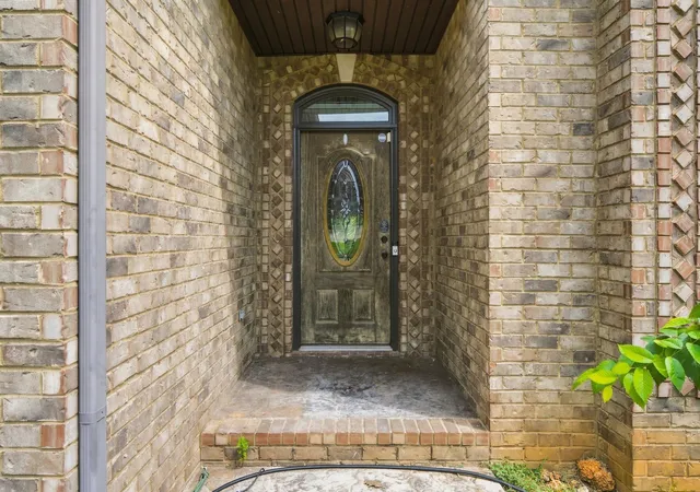 Photo 3 of Single family home for sale at 2551 Everwood Ct, Clarksville, TN 37043 | MLS# 3512984 | Listing updated on 2026-09-26