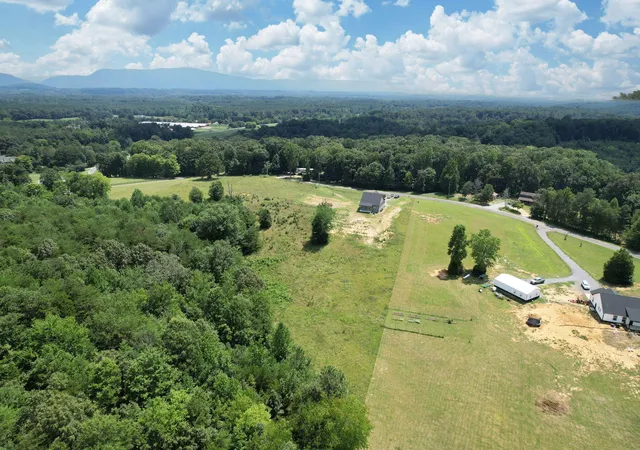 41st image of 275 County Road 757, Riceville, TN 37370 | MLS# 3510915
