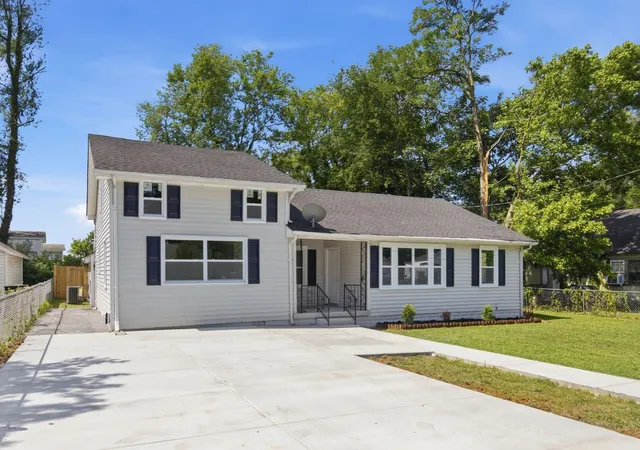 2nd image of 214 Rushwood Dr, Murfreesboro, TN 37130 | MLS# 3510981