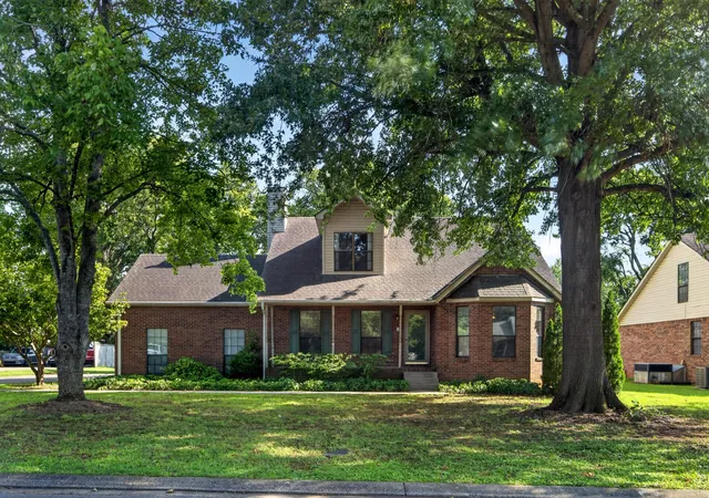 Photo 1 of Single family home for sale at 519 Winthorne Ct, Murfreesboro, TN 37129 | MLS# 3513890 | Listing updated on 2026-10-28
