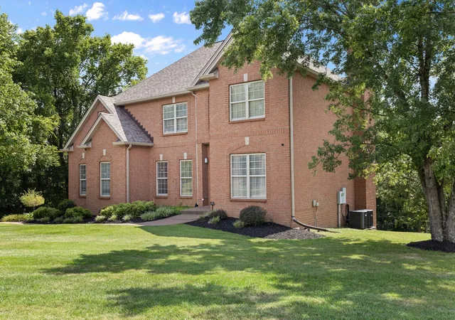 2nd image of 812 Lynn Dr, Goodlettsville, TN 37072 | MLS# 3510977