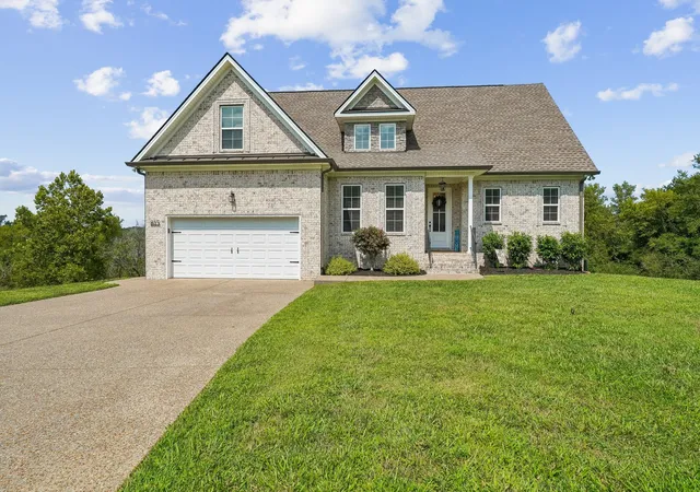 Photo 1 of Single family home for sale at 815 Ridgestone Pl, Lebanon, TN 37087 | MLS# 3526407 | Listing updated on 2026-09-24