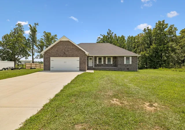 Photo 2 of Single family home for sale at 73 Marys Ln, Lafayette, TN 37083 | MLS# 3512728 | Listing updated on 2026-09-03
