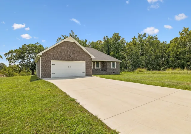 Photo 3 of Single family home for sale at 73 Marys Ln, Lafayette, TN 37083 | MLS# 3512728 | Listing updated on 2026-09-03