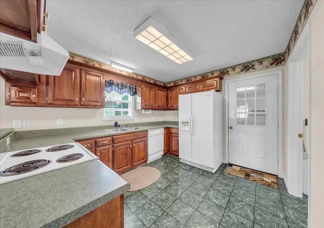 4th image of 355 W Doak Rd, Manchester, TN 37355 | MLS# 3512415