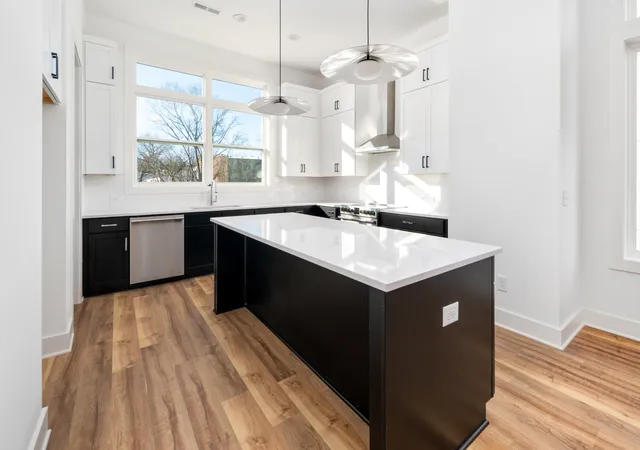 Photo 2 of Townhouse for sale at 107 East 9th St #D7, Columbia, TN 38401 | MLS# 3511079 | Listing updated on 2026-08-20